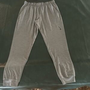 Nike yoga pants, gray perfect condition still have tags size medium